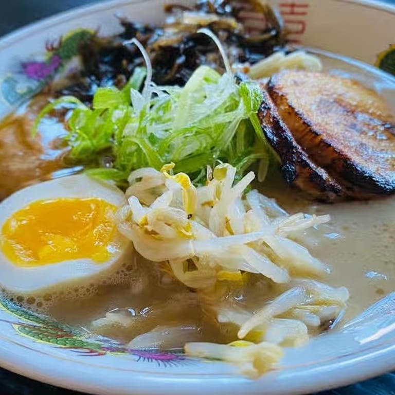 Delicious Bar Bites: Japanese Noodles and Wings